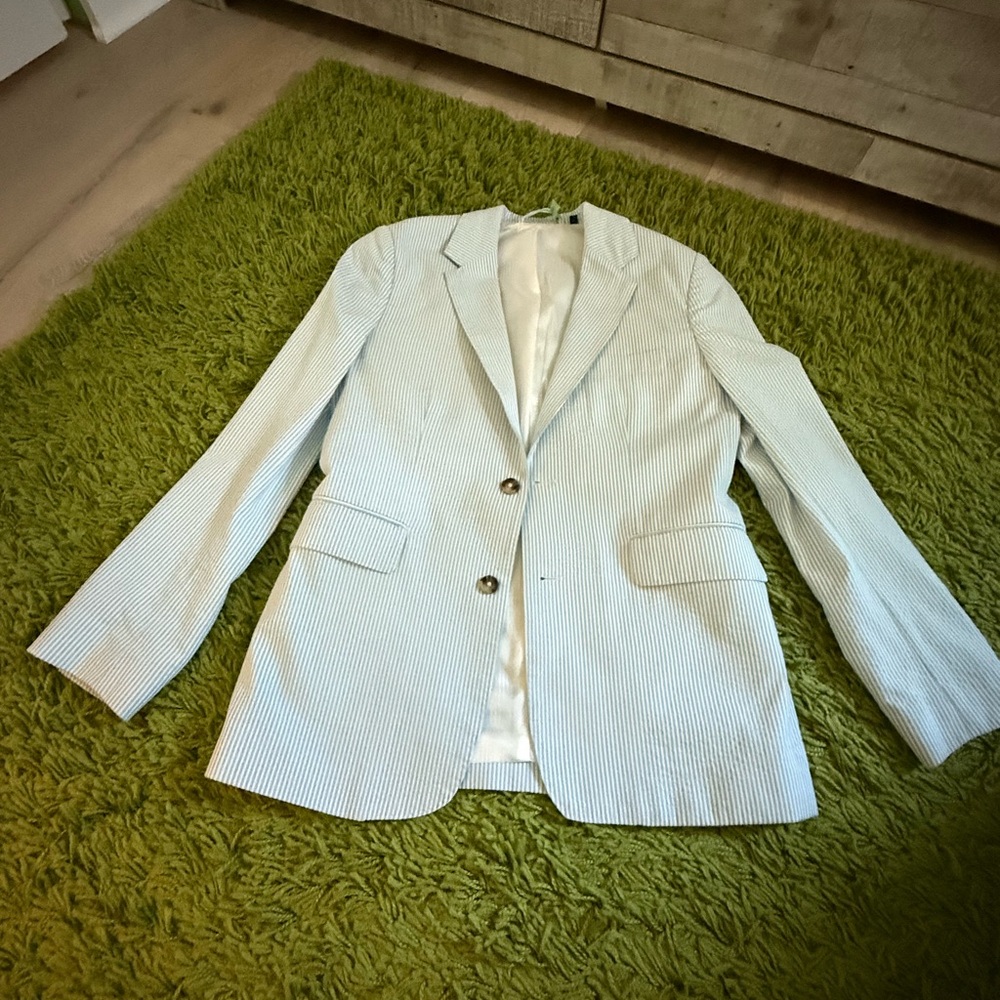 Vineyard Vines Light Blue and White Seersucker Blazer and slacks